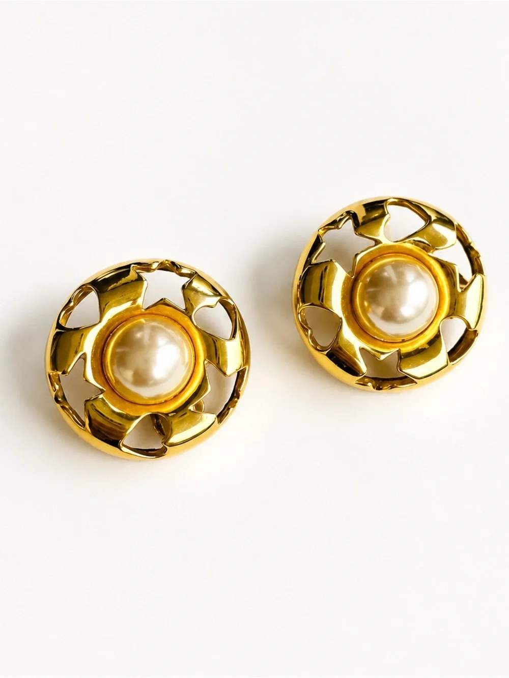 Vintage Gold Tone & Faux Pearl Clip-On Earrings | 1980s Statement Jewelry